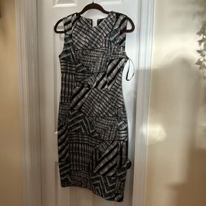 Calvin Klein zipper back black and white sleeveless dress size 6